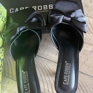 Cape Robbin black slip on kitten heel